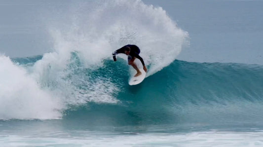 GERR RIDING SWITCHSTANCE & HAVING FUN AT VODI, NIYAMA PRIVATE ISLANDS MALDIVES