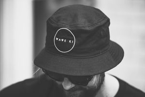 WAVE KI ICON BUCKET HAT